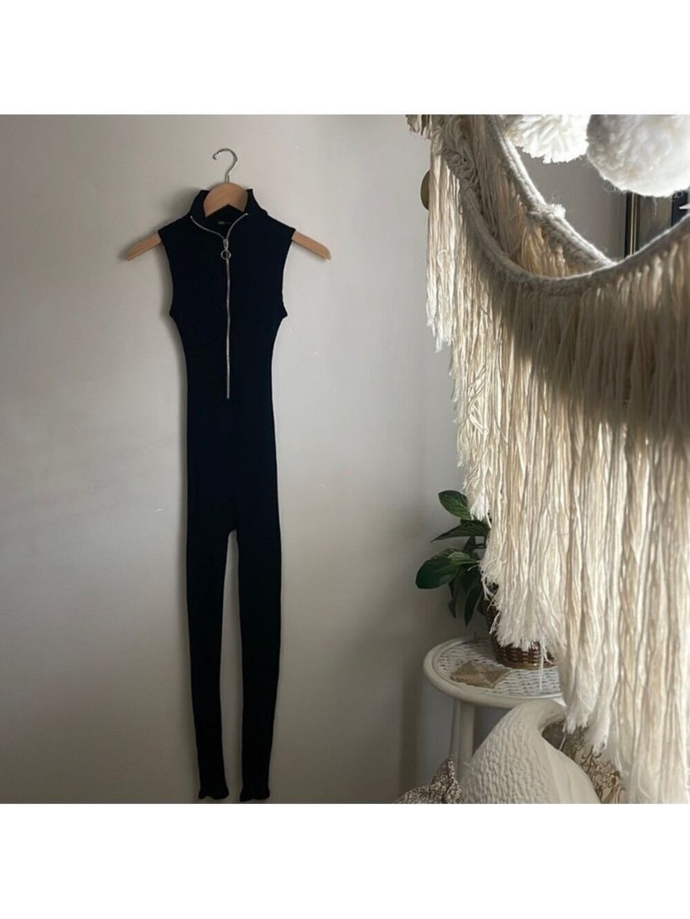 Zara Womens Full Length Black Jumpsuit Ribbed V neck zipper Small